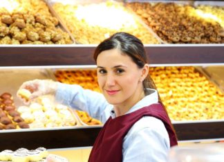 Find out if your small business is eligible for a $2000 Circuit breaker business support package