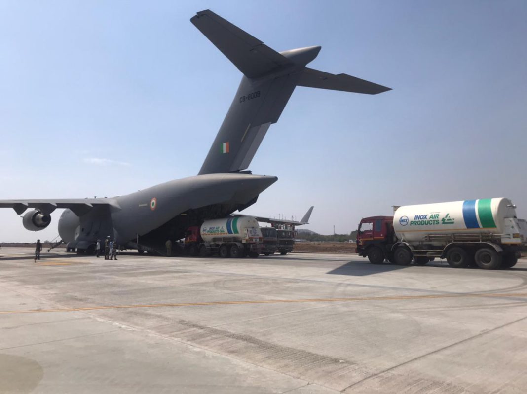 PICTURE: Twitter @IAF_MCC #IndiaFightsCorona