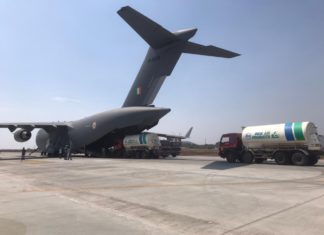 PICTURE: Twitter @IAF_MCC #IndiaFightsCorona