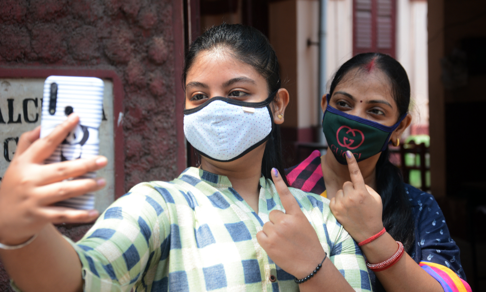 Indian Voter posing after casting ballot, Picture Source: Twitter