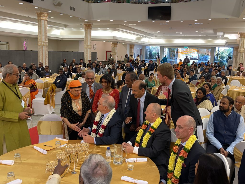 PM Morrison charms Indian-Australians by Dosa making skills 3 IBFX4635 3