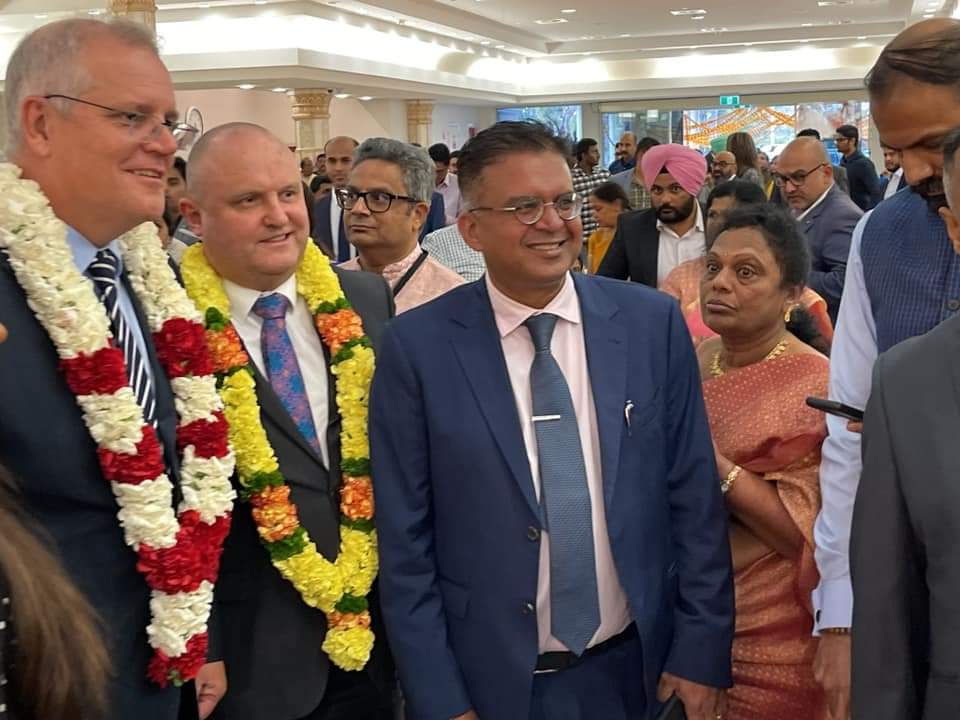 PM Morrison charms Indian-Australians by Dosa making skills 4 PM Ranj 4