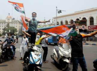 TMC celebration after massive victory, Picture Source: Twitter @AITCofficial