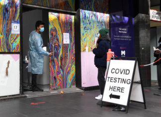 Australia to “push through” amidst rising number of Omicron cases COVID Testing; Picture Source: Twitter @VicGov