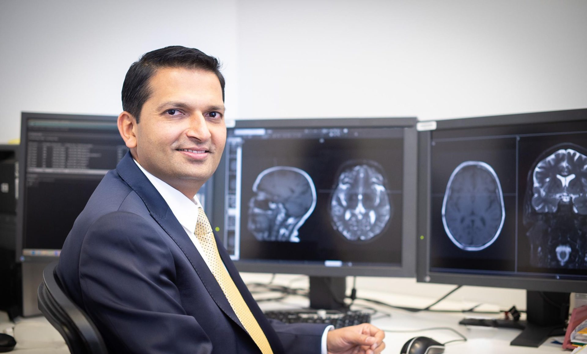 Indian-Australian Neuroradiologist wins prestigious American award ...
