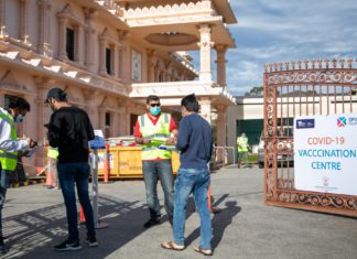 BAPS Temple, attracts hundreds to stop COVID misinformation & get vaccinated in a pop-up clinic; Picture Source: Supplied
