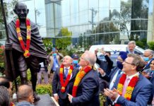PM Morrison unveils Gandhi statue: Picture Source: The Australia Today