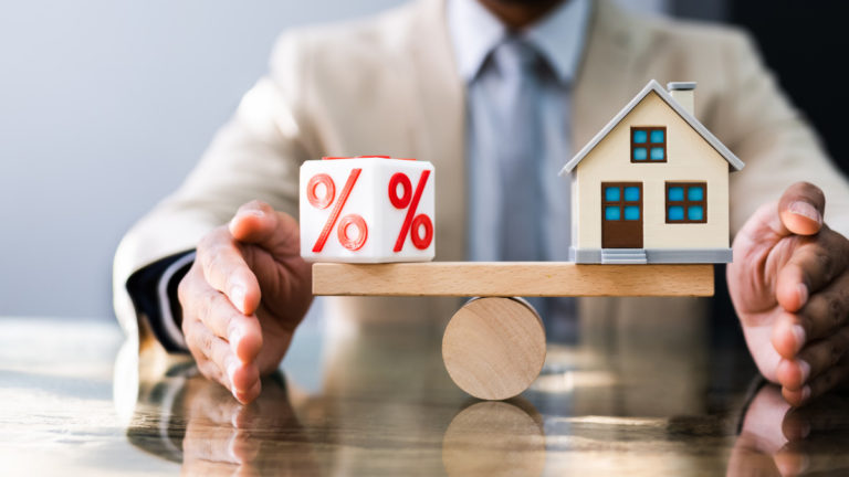 RBA decides to hold interest rates, bringing relief amidst ongoing economic challenges