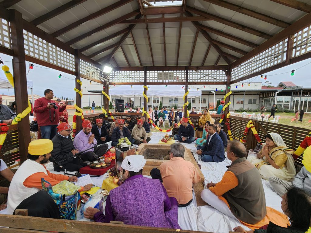 Hindus at Sri Durga Temple; Image Source; The Australia Today