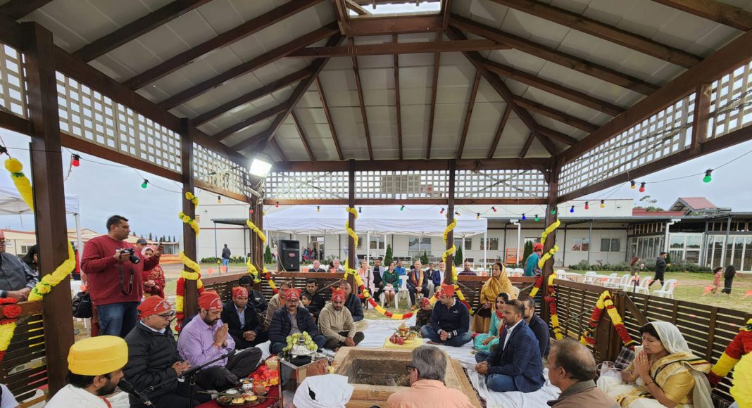 Hindus at Sri Durga Temple; Image Source; The Australia Today