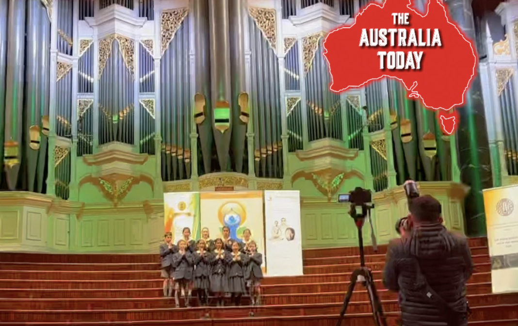 Sydney School students chanting mantras on International Yoga Day; Image Source: Indranil Halder - The Australia Today