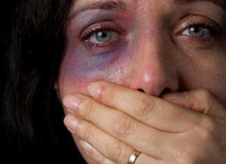 Domestic violence and women of colour; Image source: @CANVA