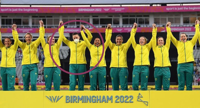 COVID-positive Australian cricketer plays CWG22 final against India; netizens point out hypocrisy