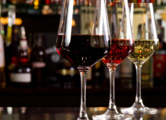 Australian Wine; Image Source: @CANVA