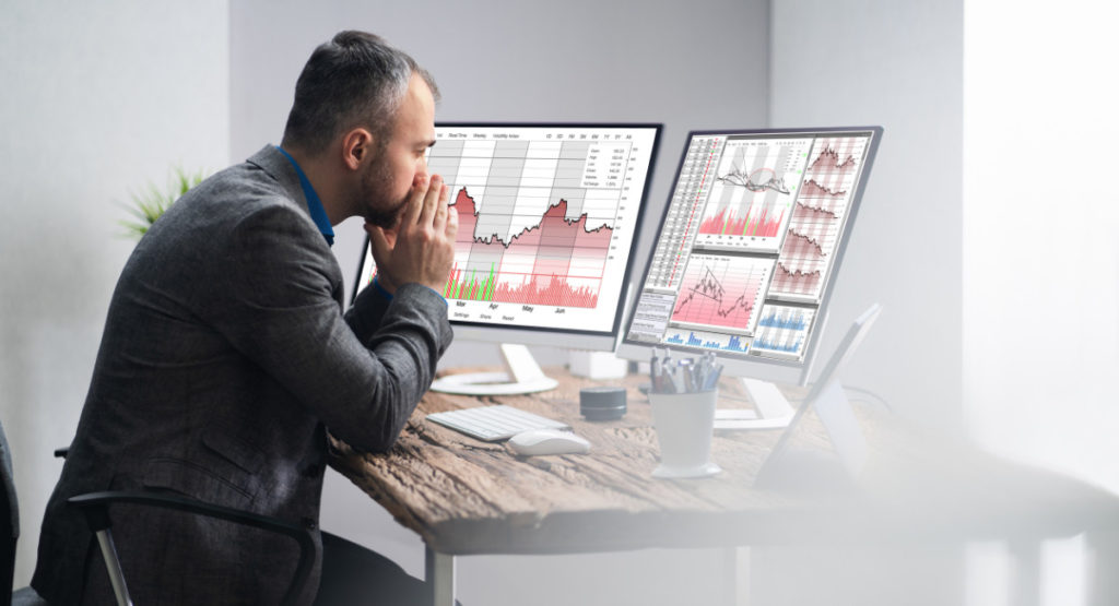 Bank loss; Image Source: @CANVA