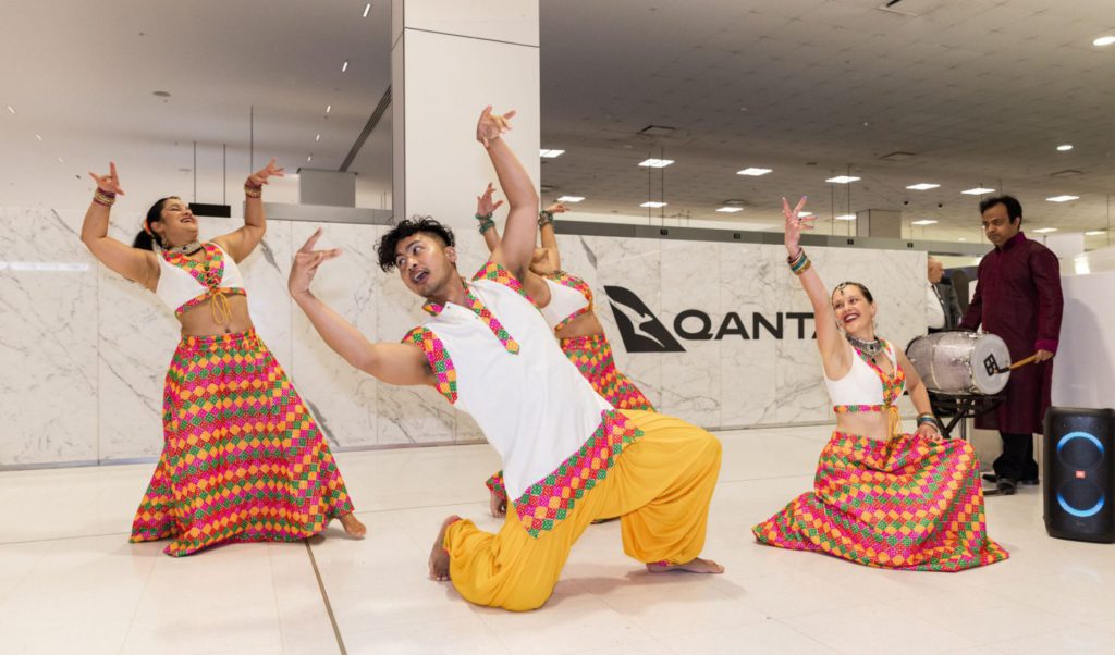 Qantas 2 7