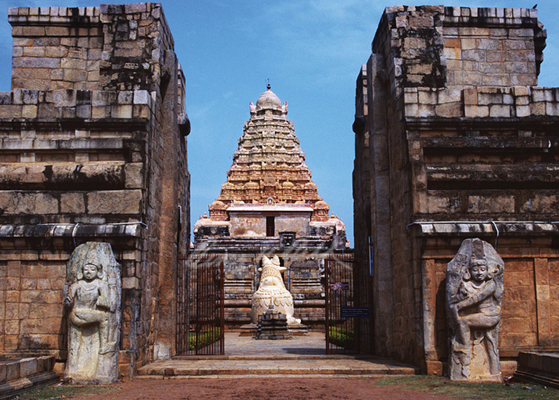 006 Gangaikondacholapuram Tamil. Pic. Benoy K Behl 9