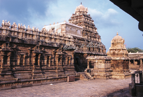 008 Airateshvara Temple Darasuram Tamil Nadu. Pic. Benoy K Behl 11