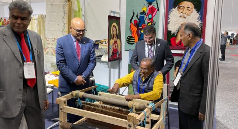 Over 140 Indian exhibitors showcased handloom and leather products in Melbourne