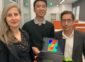 Prof. Dinesh Kumar’s contactless screening tool could revolutionise chronic wound treatment Dr Rajna Ogrin, Dr Quoc Cuong Ngo and Professor Dinesh Kumar (left to right) holding a standard thermal imaging device, similar to what was used as part of the research. Image Credit: RMIT University