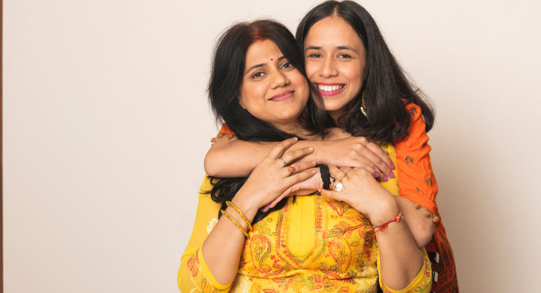 Representative picture of Mother and daughter; Image Source: @CANVA