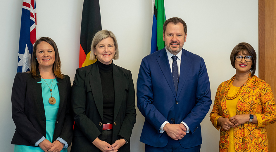 Parwinder Panel CARD 2