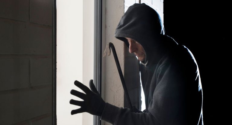How to keep your home safe from burglars during holidays?