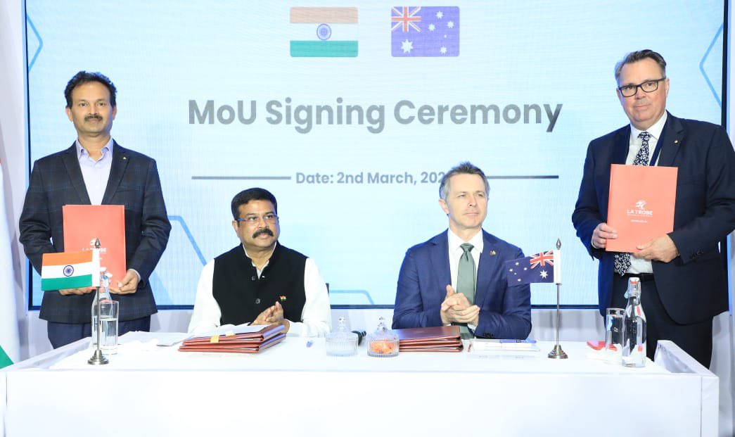 Education Minister Jason Clare and Indian Education Dharmendra Pradhan; Image Source: PIB