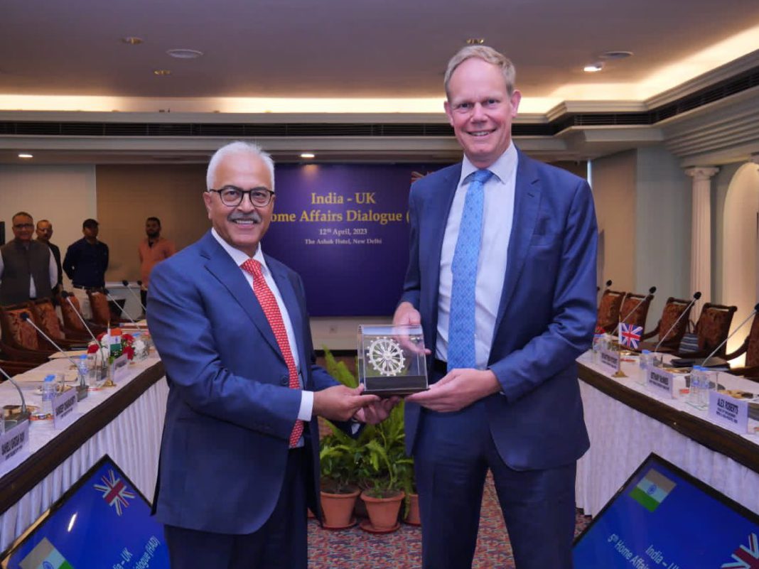 Indian Union Home Secretary, Ajay Kumar Bhalla and the UK Permanent Secretary of Home Office, Sir Matthew Rycroft; Image Source: PIB