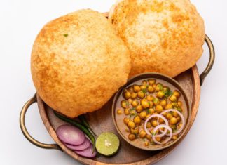 3 reasons you feel hungrier and crave comfort foods when the weather turns cold