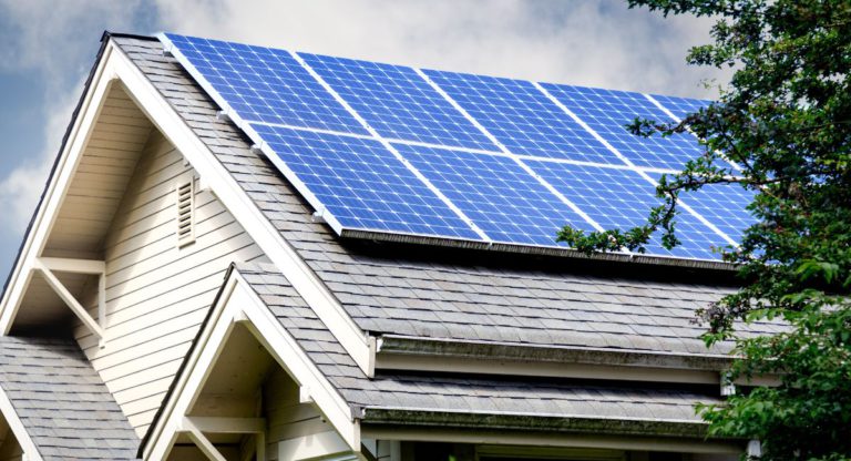 Australia is facing a 450,000-tonne mountain of used solar panels