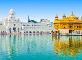 Golden Temple; Image Source: @CANVA