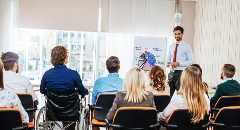 Are you thinking about doing a short course? Here are 4 things to consider