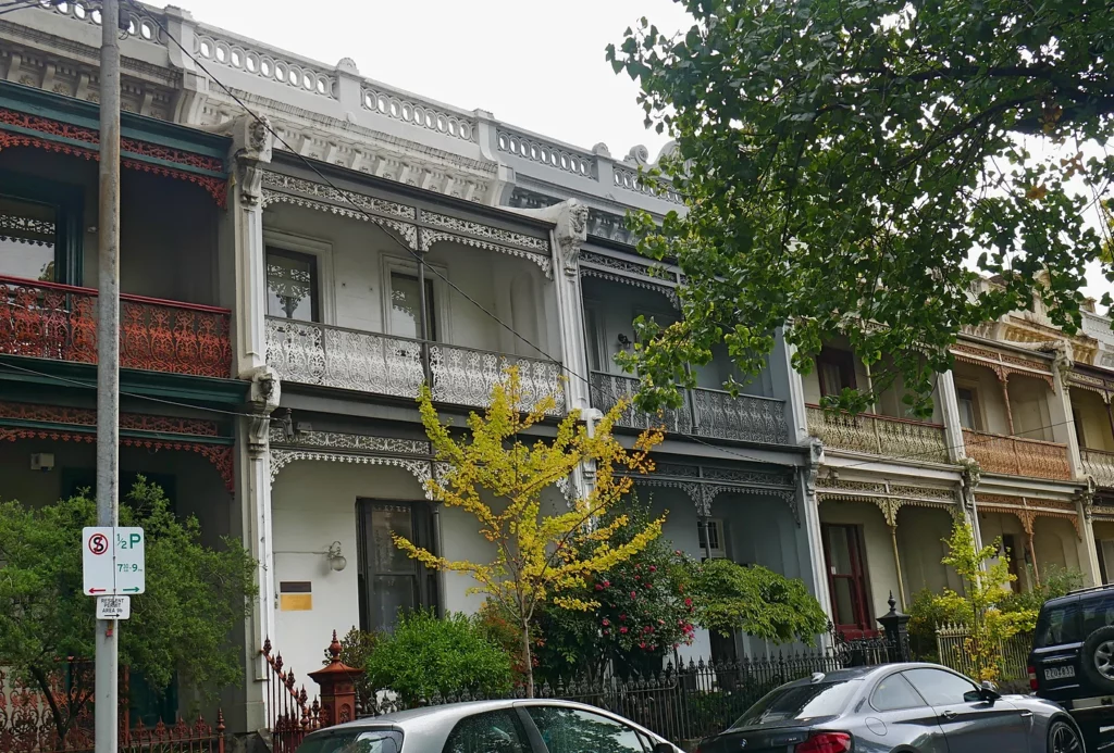 8586bd 13b54ba06502400694255d88a33c32a7mv2 42