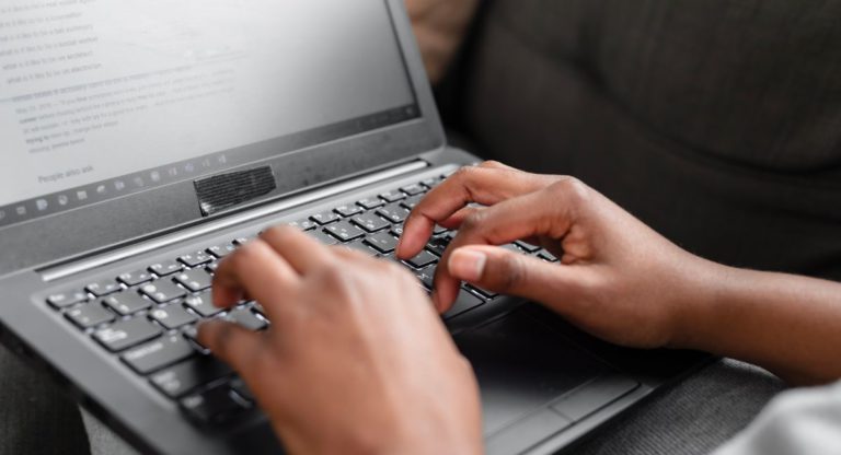 Man charged for sending threatening emails to Federal MP