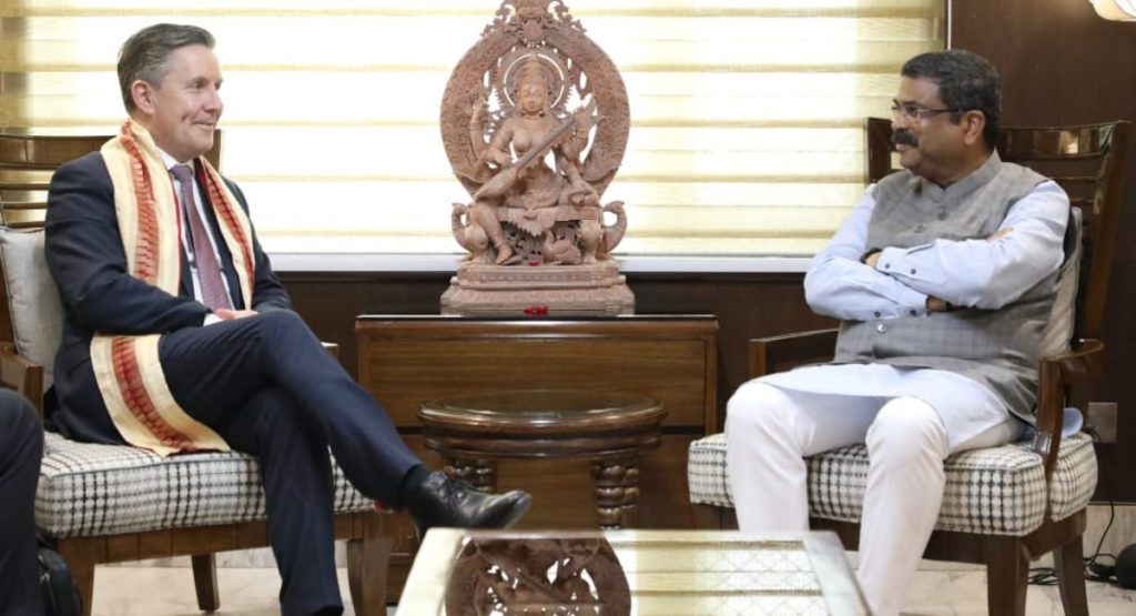 Health Minister Mark Butler and Indian Sills Minister Dharmendra Pradhan Image Source: PIB