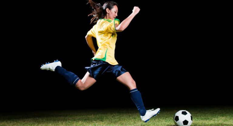 Does a woman’s menstrual cycle affect her athletic performance?