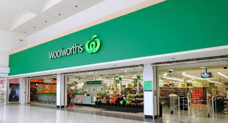 Woolworths accused of allegedly underpaying $1 million in long service leave to 1235 former employees