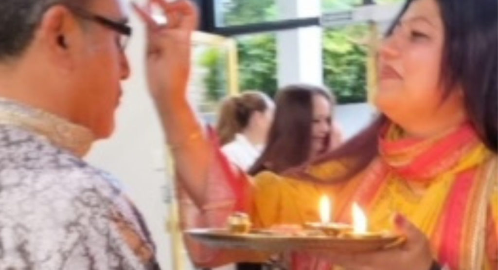 Untitled 1200 × 650px 8 5