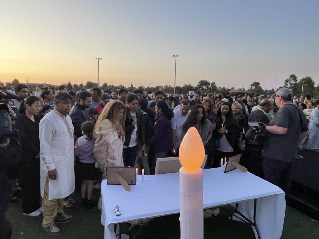 Tears and Tribute: Hundreds gather to honour memories of Pratibha, Anvi, Jatin, Vivek and Vihaan 1 Community Vigil for Daylesford incident victims; Image Source: The Australia Today