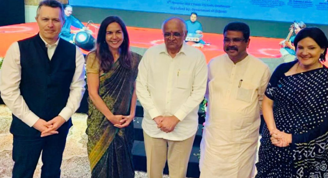 L to R (Education Minister Jason Clare, AII CEO Lisa Singh, Gujarat CM Bhupendrabhai Patel, Indian Education Minister Dharmendra Pradhan, AIBC National Chair and Australia-India CEO Forum Director, Jodi Mckay (Image: Jodi McKay LinkedIn)