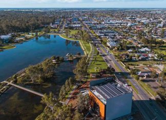 20-year-old woman critical after set alight in Shepparton