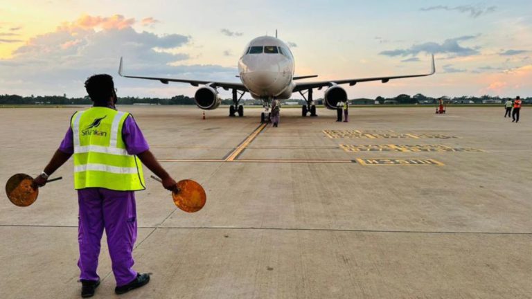 SriLankan Airlines plane forced to make emergency landing in Melbourne