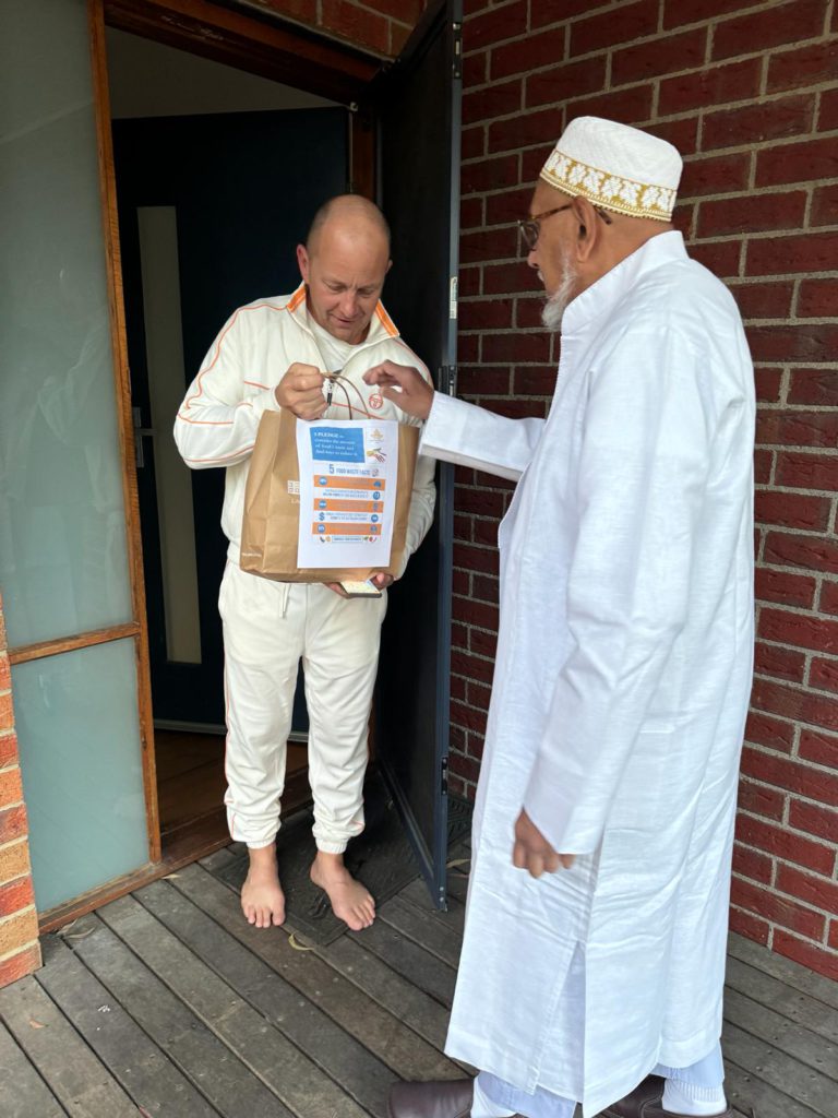 Melbourne Dawoodi Bohra community has extended generosity by contributing to OzHarvest: Image Source: Supplied