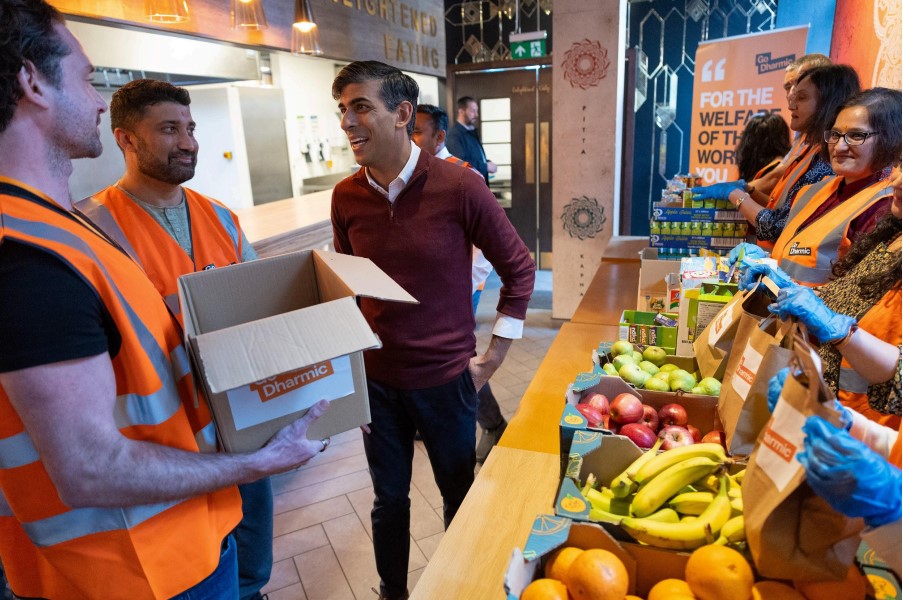 BRITISH PM RISHI SUNAK VOLUNTEERS WITH GO DHARMIC; Image Source: Supplied