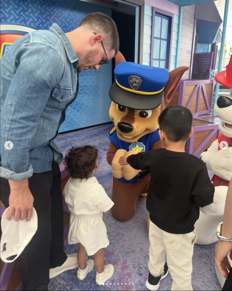 Image Source: Instagram @priyankachopra and @nickjonas