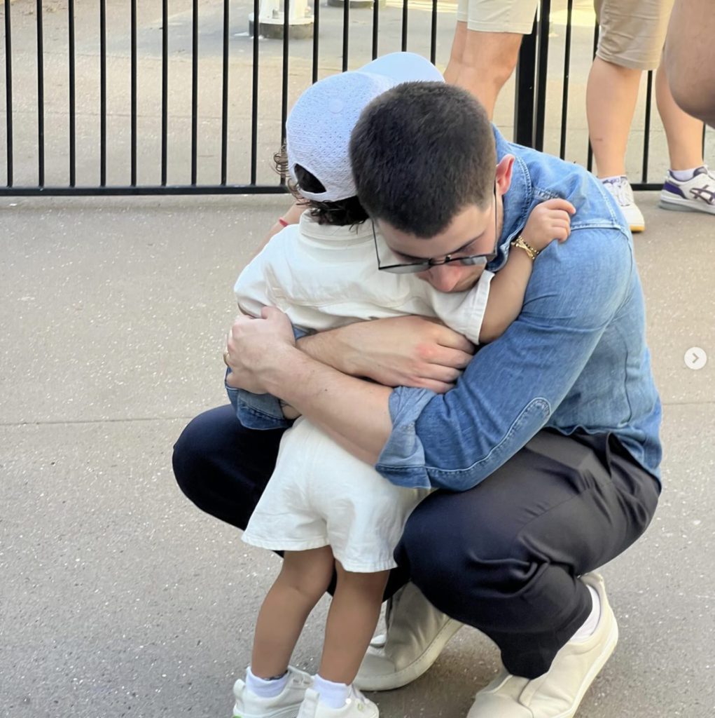 Image Source: Instagram @priyankachopra and @nickjonas