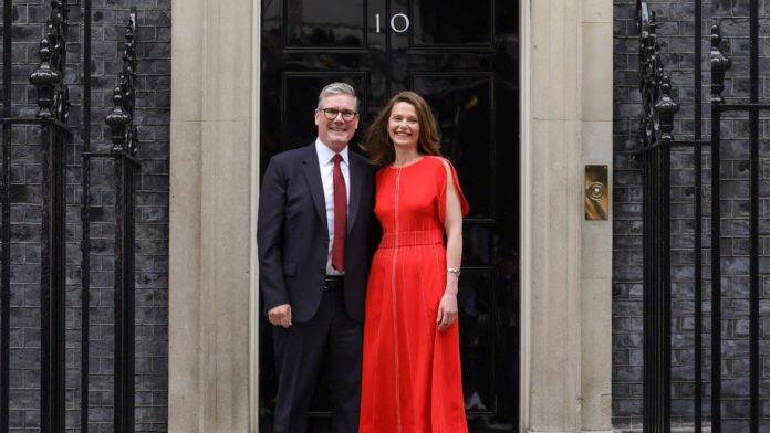 UK Prime Minister, Keir Starmerb with his wife at 10 Downing Street; Image Source: X/Twitter @Keir_Starmerb
