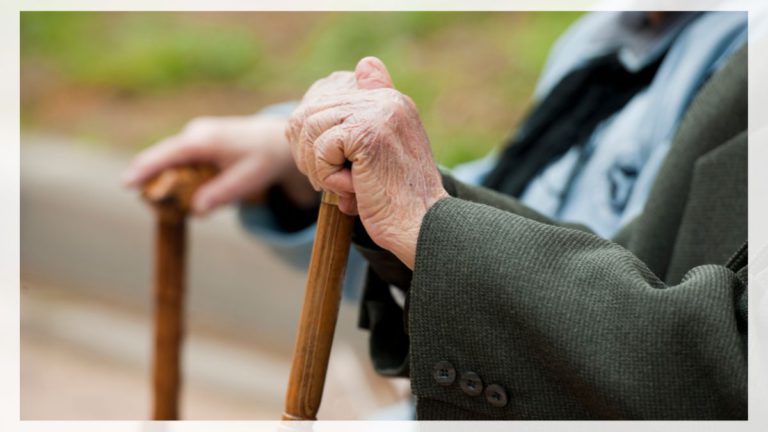 4 in 10 Australians in aged care are malnourished. What can we do about it?