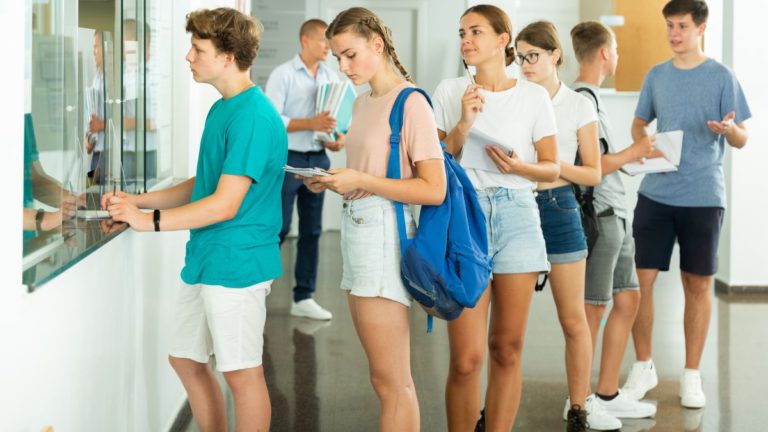 How early entry schemes help Year 12 students experiencing disadvantage